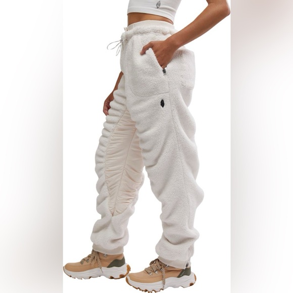 Free People Sundown Fleece Pants - Picture 4 of 5